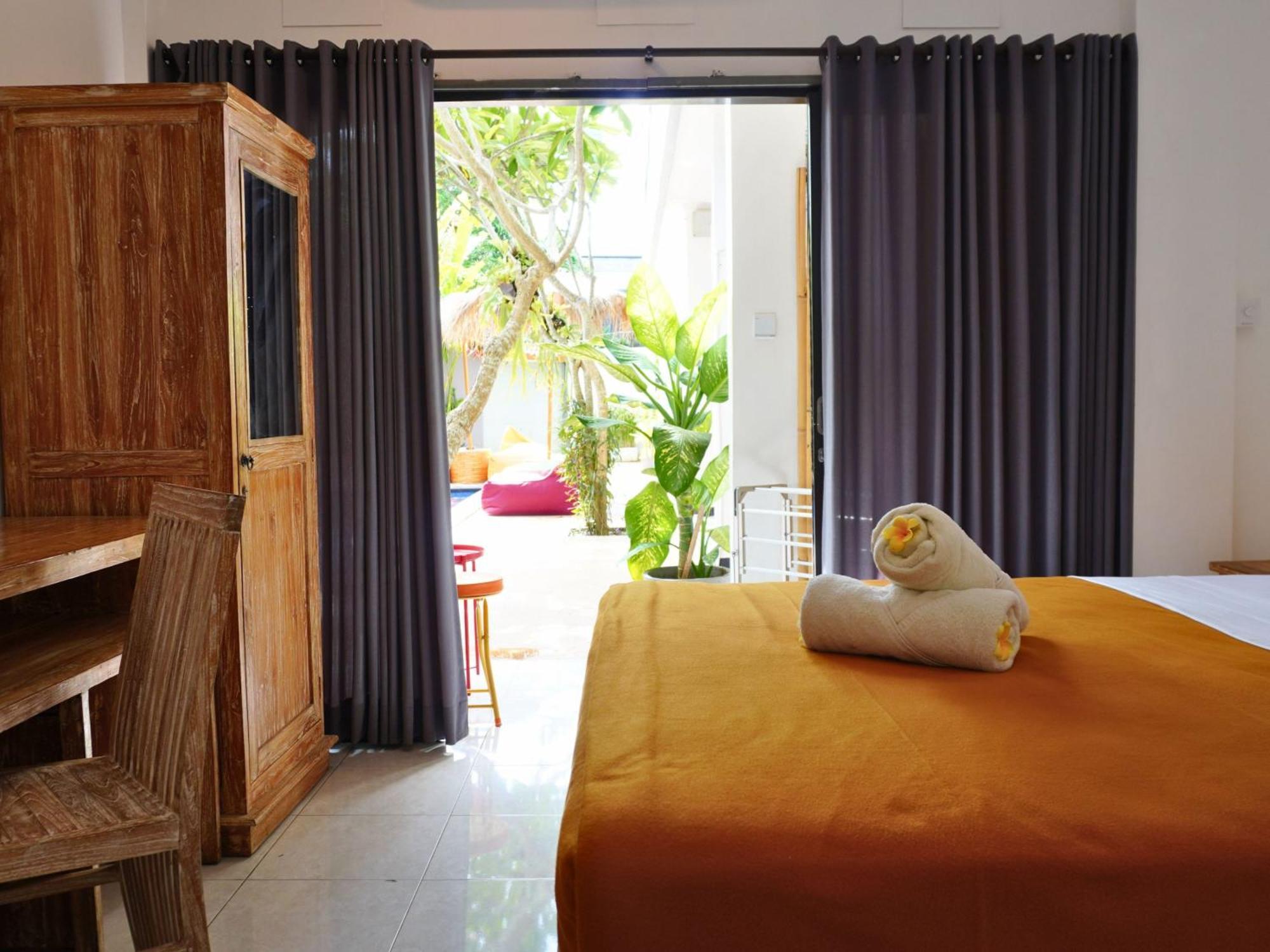 Summer Of Surf Hostel Uluwatu Ungasan Exterior foto